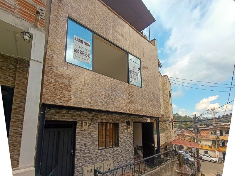 Apartaestudio en arriendo Antioquia Medellín Las Violetas 30 m2 Habitaciones 1 Baños 1 Garajes 0 Precio $1100000