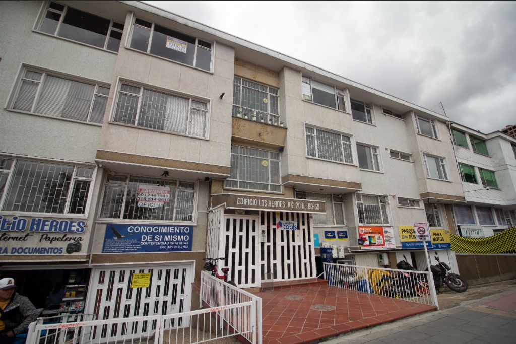 Oficina en arriendo Cundinamarca Bogotá Lago Gaitan 160 m2 Habitaciones 0 Baños 3 Garajes 0 Precio $3800000