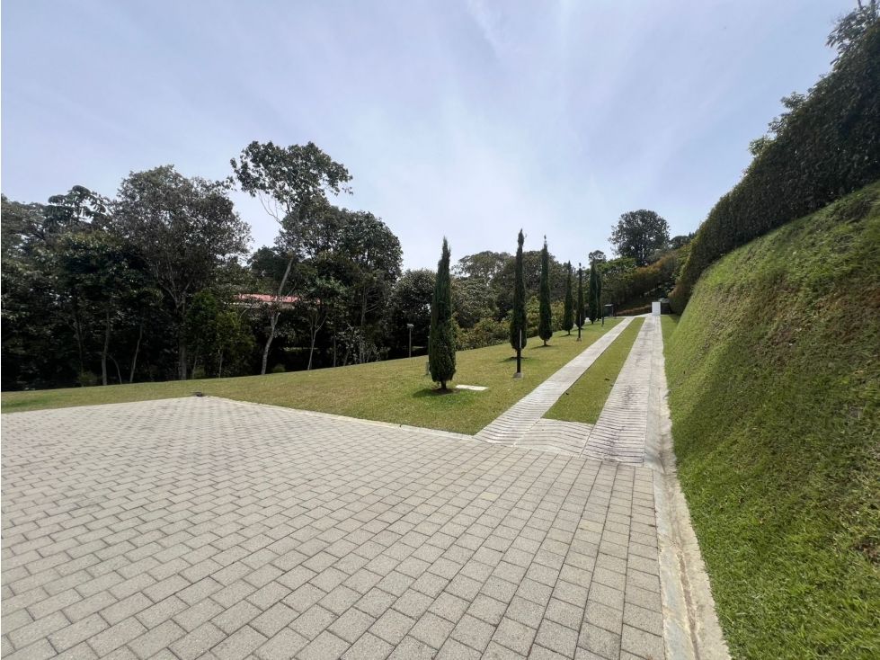 Casa Campestre en venta Antioquia La Ceja La Ceja 380 m2 Habitaciones 4 Baños 5 Garajes 3 Precio $3200000000