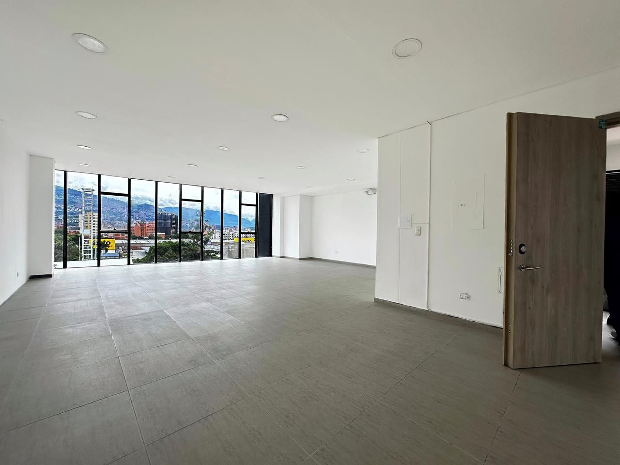 Bodega en arriendo Antioquia Medellín Las Acacias 135 m2 Habitaciones 0 Baños 1 Garajes 0 Precio $6400000