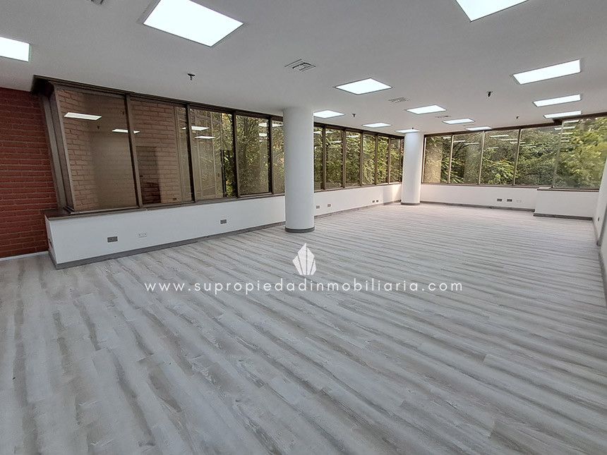 Oficina en arriendo Antioquia Medellín Castropol 70 m2 Habitaciones 0 Baños 1 Garajes 2 Precio $8500000