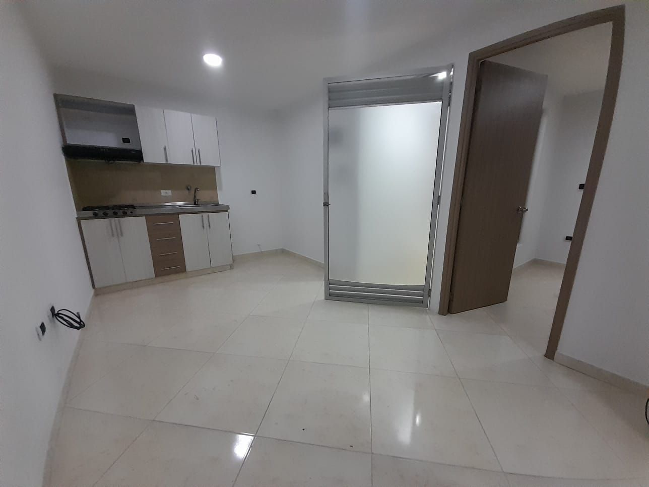 Apartaestudio en arriendo Antioquia Envigado Alcalá 35 m2 Habitaciones 1 Baños 1 Garajes 0 Precio $2000000