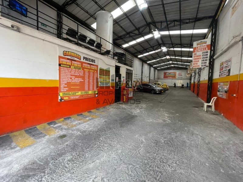 Bodega en arriendo o venta Antioquia Medellín Los Balsos No2 357 m2 Habitaciones 0 Baños 2 Garajes 0 Precio venta $3200000000 Precio arriendo $19800000