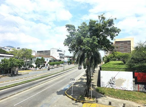 Local en arriendo Valle Del Cauca Cali San Fernando Viejo 116 m2 Habitaciones 0 Baños 0 Garajes 0 Precio $1700000