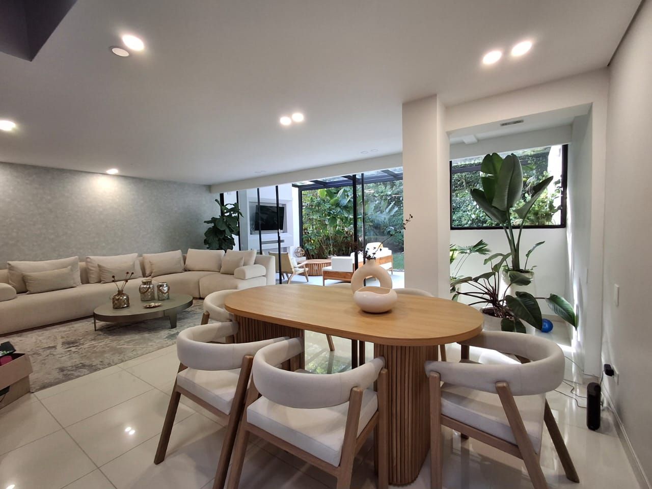 Casa en arriendo Antioquia Envigado Loma Del Atravesado 225 m2 Habitaciones 3 Baños 4 Garajes 2 Precio $9900000