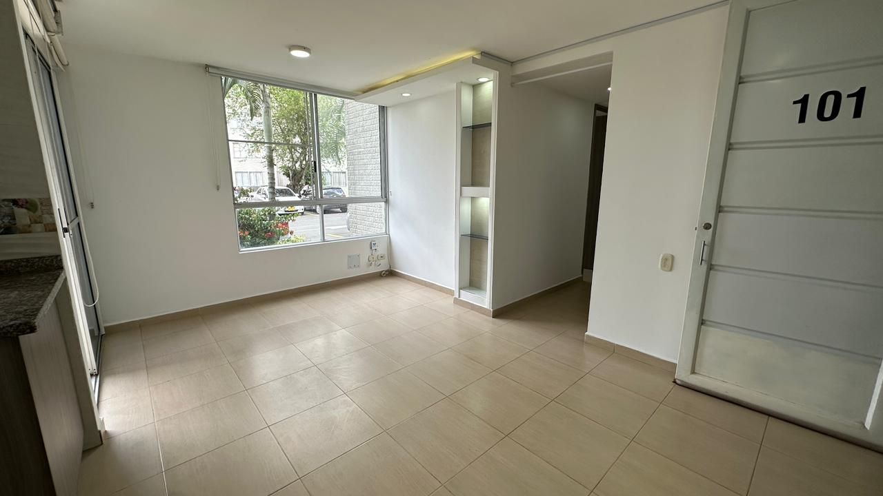 Apartamento en venta Valle Del Cauca Cali Conjunto Residencial Valparaiso Ciudad Bochalema 55 m2 Habitaciones 3 Baños 2 Garajes 0 Precio $215000000