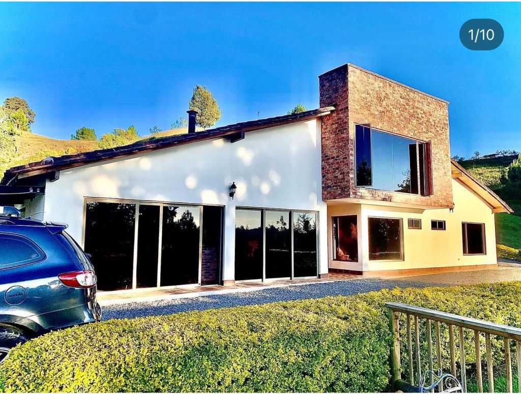 Casa en venta Antioquia El Retiro El Retiro 325 m2 Habitaciones 4 Baños 5 Garajes 3 Precio $1950000000