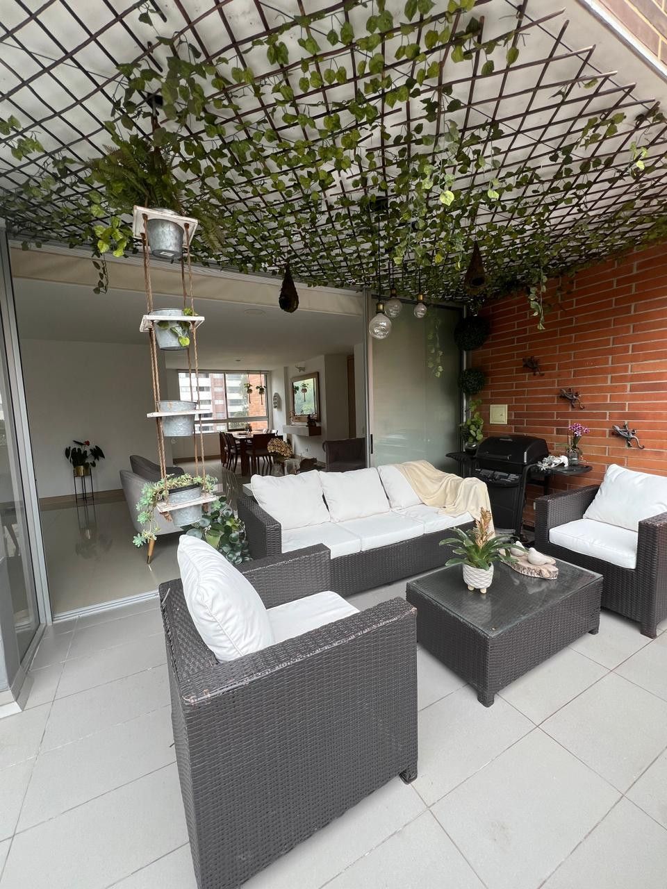 Apartamento en venta Antioquia Medellín Castropol 136 m2 Habitaciones 3 Baños 5 Garajes 2 Precio $1300000000