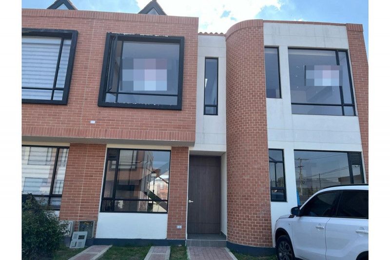 Casa en venta Cundinamarca Chía Cr Katati 162 m2 Habitaciones 3 Baños 4 Garajes 2 Precio $900000000