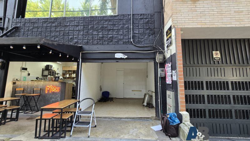 Local en arriendo Antioquia Envigado Milán - Vallejuelos 18 m2 Habitaciones 0 Baños 1 Garajes 0 Precio $2400000