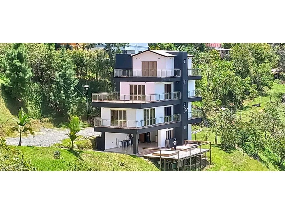 Casa Campestre en venta Antioquia Peñol Peñol 460 m2 Habitaciones 7 Baños 7 Garajes 9 Precio $2200000000