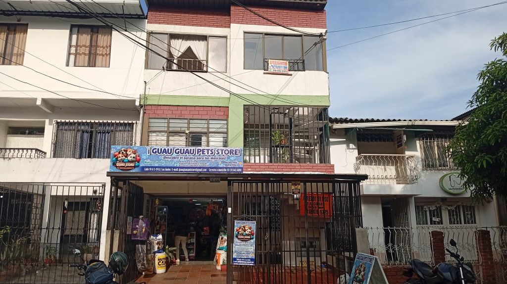 Apartamento en arriendo Valle Del Cauca Cali Los Andes B - La Riviera 40 m2 Habitaciones 2 Baños 2 Garajes 0 Precio $850000