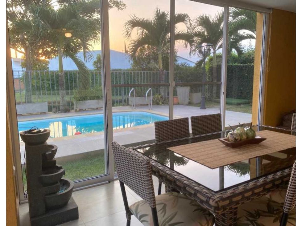 Casa en venta Valle Del Cauca Jamundí Cr Cedros Del Castillo 180 m2 Habitaciones 4 Baños 5 Garajes 4 Precio $880000000