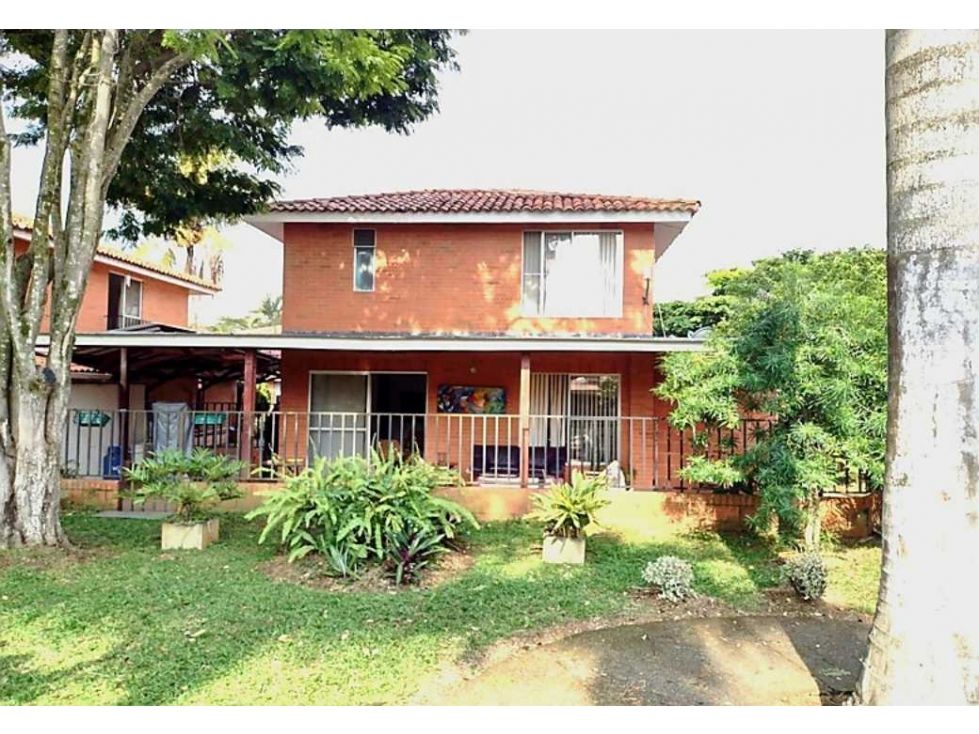 Casa en venta Valle Del Cauca Jamundí Cr Morito 210 m2 Habitaciones 3 Baños 2 Garajes 3 Precio $590000000