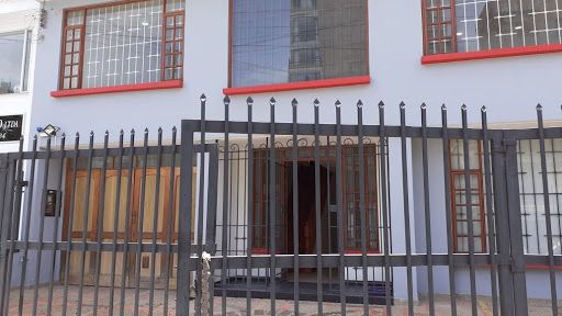 Casa en arriendo Cundinamarca Bogotá Santa Barbara Oriental 380 m2 Habitaciones 4 Baños 7 Garajes 1 Precio $8000000