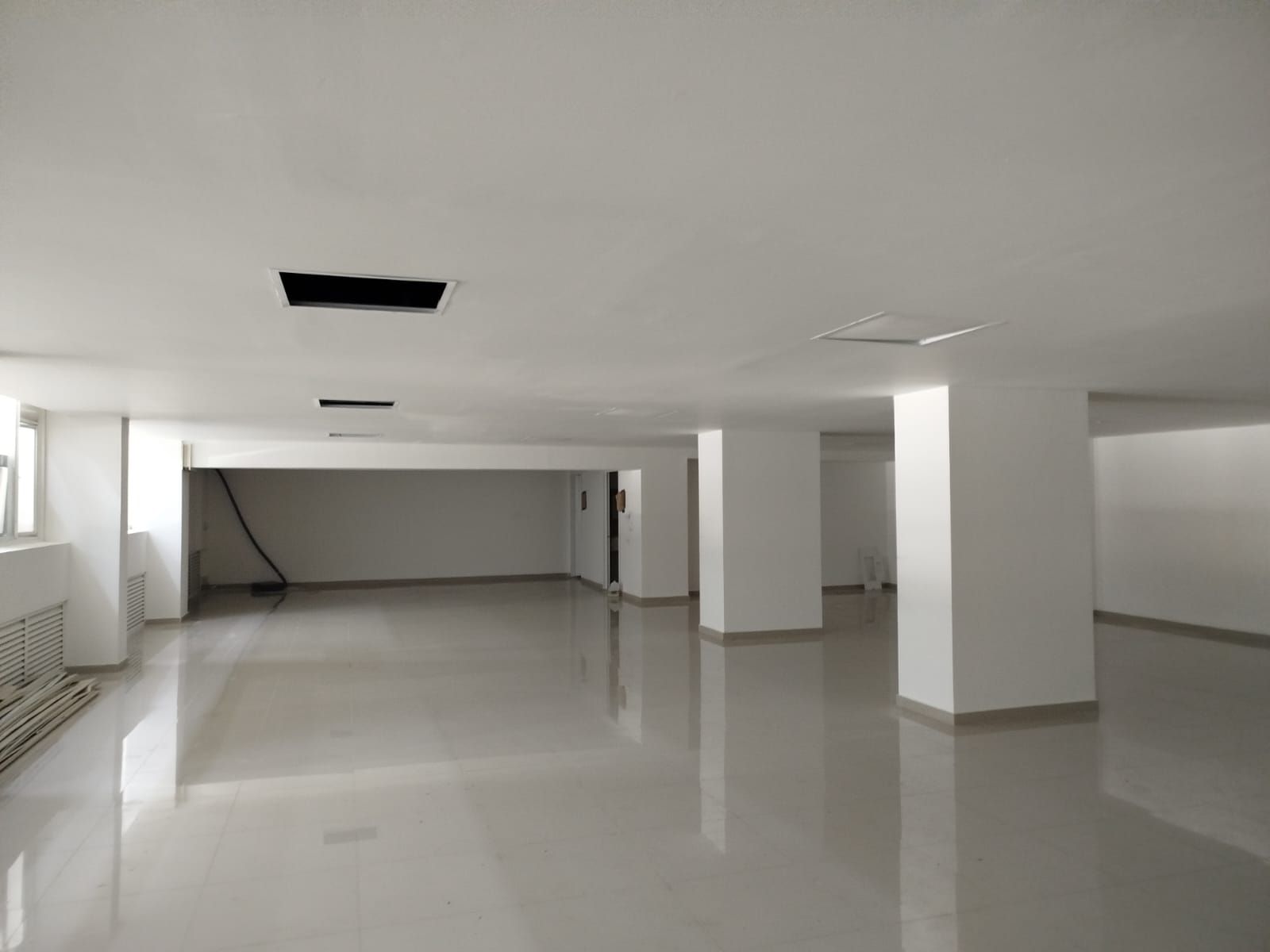 Local en arriendo Cundinamarca Bogotá La Catedral 230 m2 Habitaciones 0 Baños 2 Garajes 0 Precio $10000000