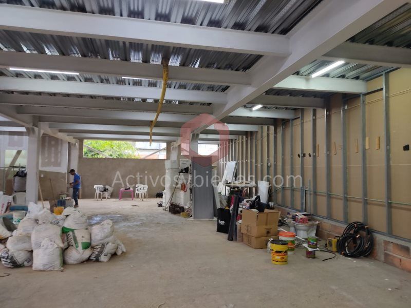 Bodega en arriendo Antioquia La Estrella Las Brisas 200 m2 Habitaciones 0 Baños 2 Garajes 0 Precio $3800000