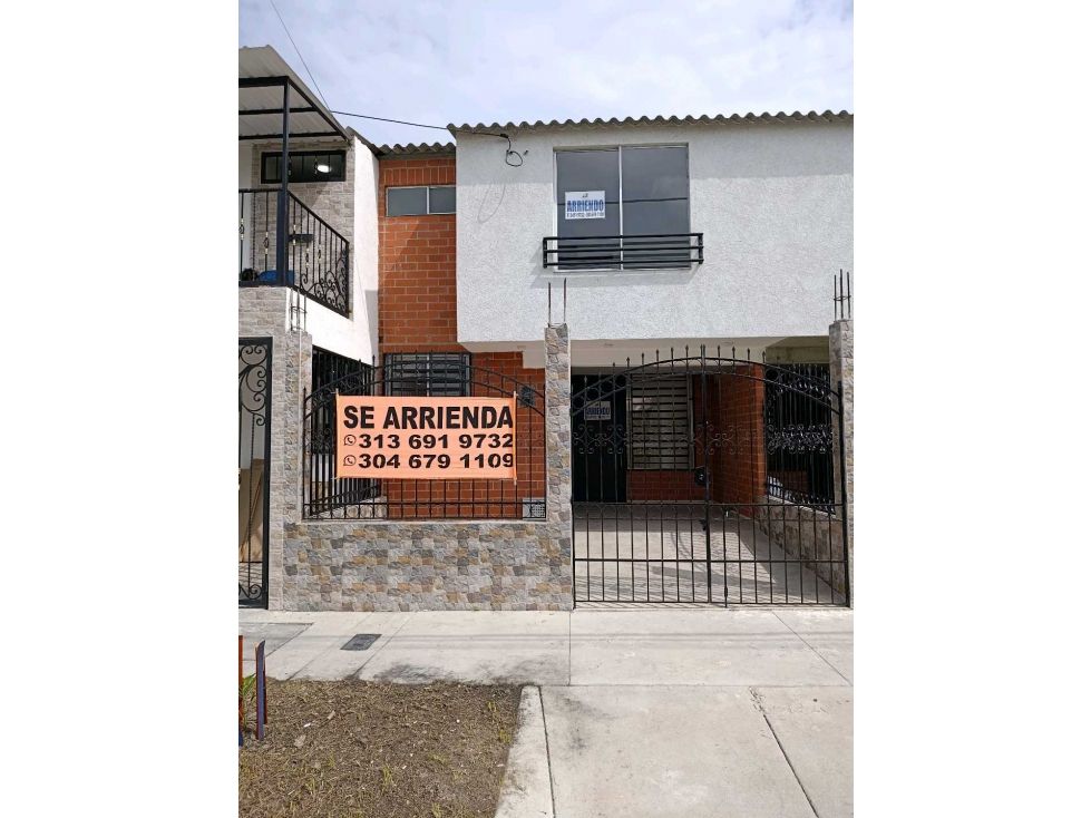 Casa en arriendo Valle Del Cauca Palmira Ub Los Almendros 100 m2 Habitaciones 4 Baños 3 Garajes 1 Precio $1420000