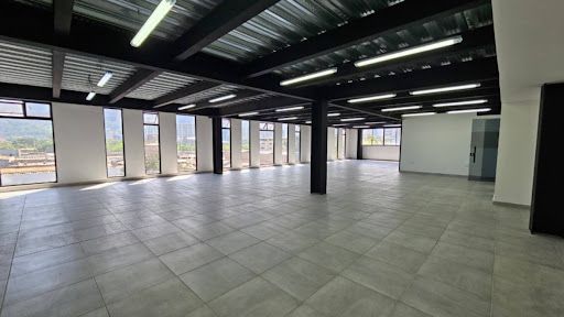 Bodega en arriendo Antioquia Medellín Tenche 400 m2 Habitaciones 0 Baños 4 Garajes 0 Precio $28000000