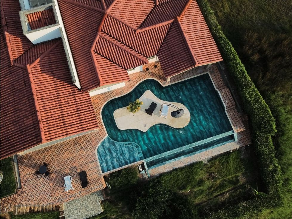 Casa Campestre en venta Risaralda Pereira San Jose 687 m2 Habitaciones 8 Baños 8 Garajes 2 Precio $3800000000