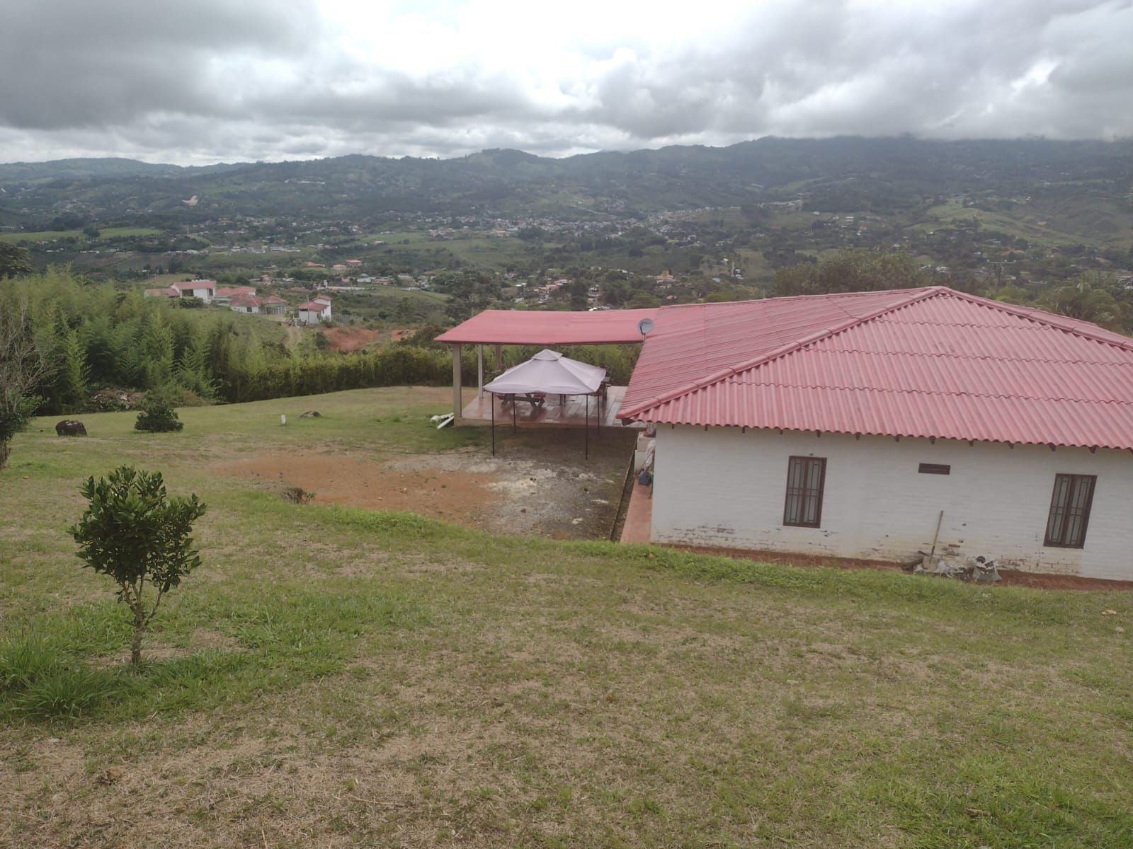 Finca en venta Valle Del Cauca Dagua Dagua 180 m2 Habitaciones 3 Baños 3 Garajes 3 Precio $510000000