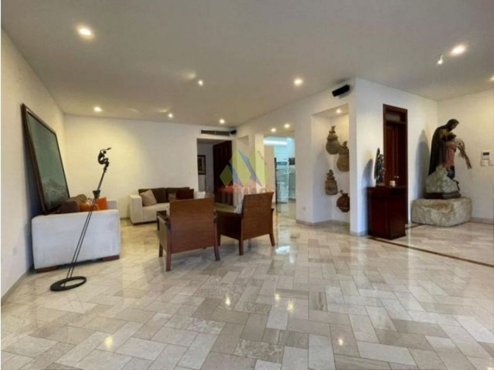 Apartamento en venta Valle Del Cauca Cali Santa Rita 100 m2 Habitaciones 3 Baños 5 Garajes 1 Precio $1320000000