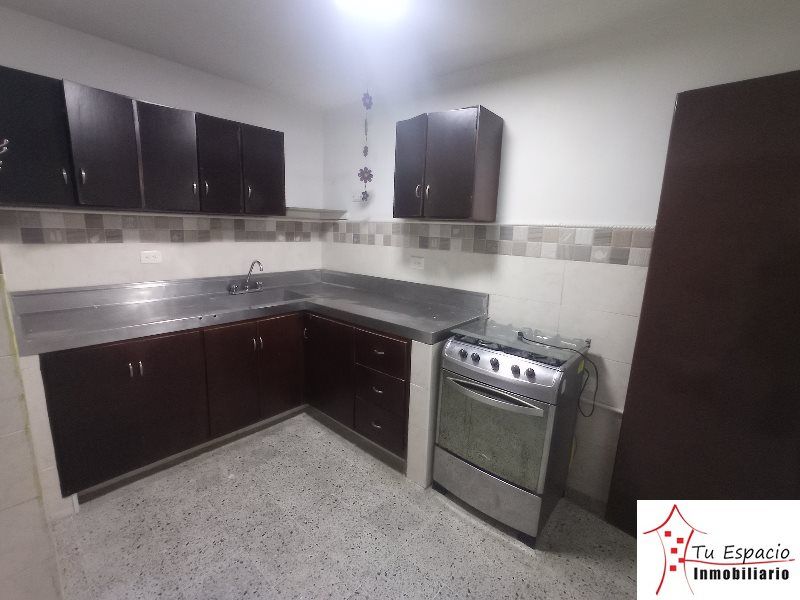 Casa en arriendo Antioquia Medellín Veinte De Julio 100 m2 Habitaciones 4 Baños 2 Garajes 0 Precio $2200000