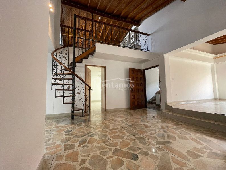 Apartamento en venta Antioquia Medellín Calasanz Parte Alta 215 m2 Habitaciones 4 Baños 4 Garajes 1 Precio $810000000