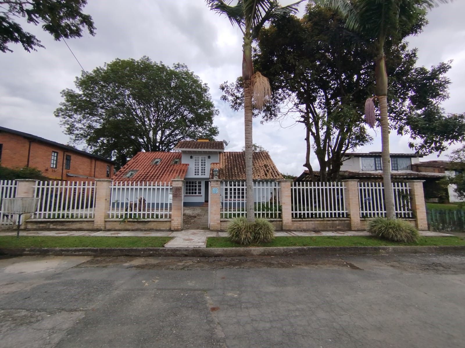 Casa en arriendo Antioquia Rionegro El Porvenir 230 m2 Habitaciones 3 Baños 3 Garajes 3 Precio $6200000