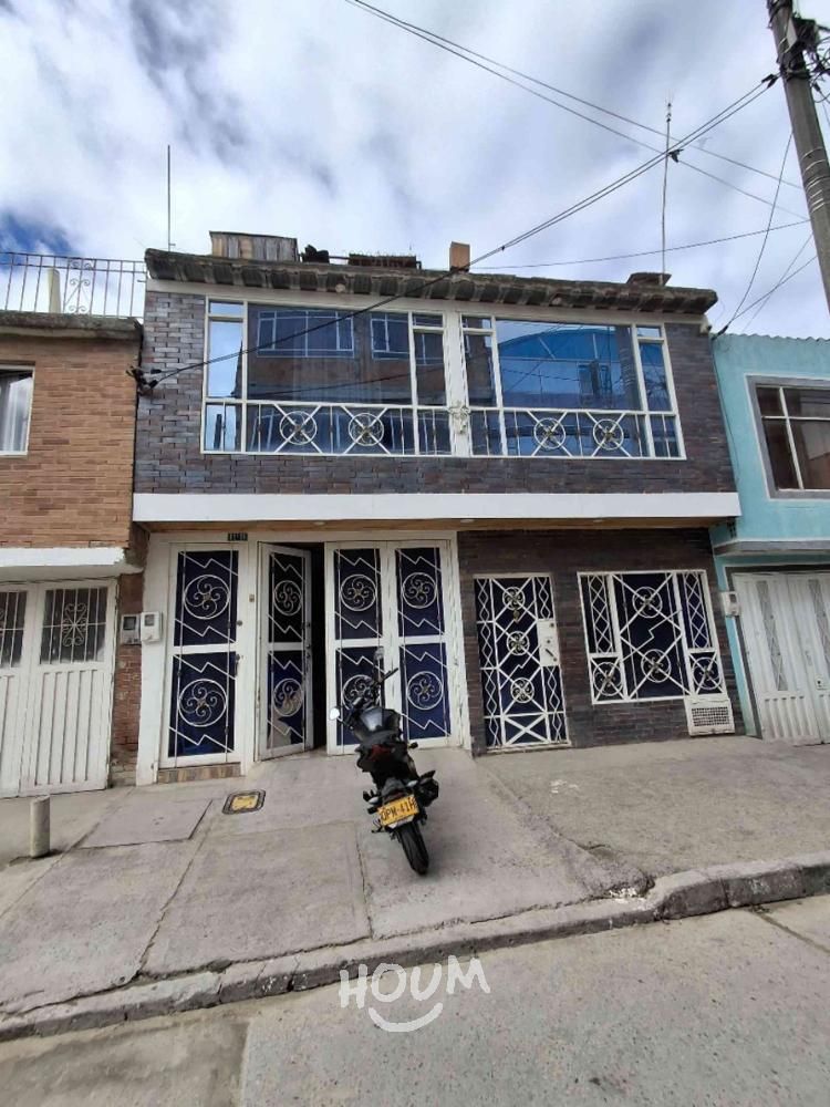 Casa en venta Cundinamarca Bogotá Gran Britalia 315 m2 Habitaciones 5 Baños 4 Garajes 1 Precio $480000000