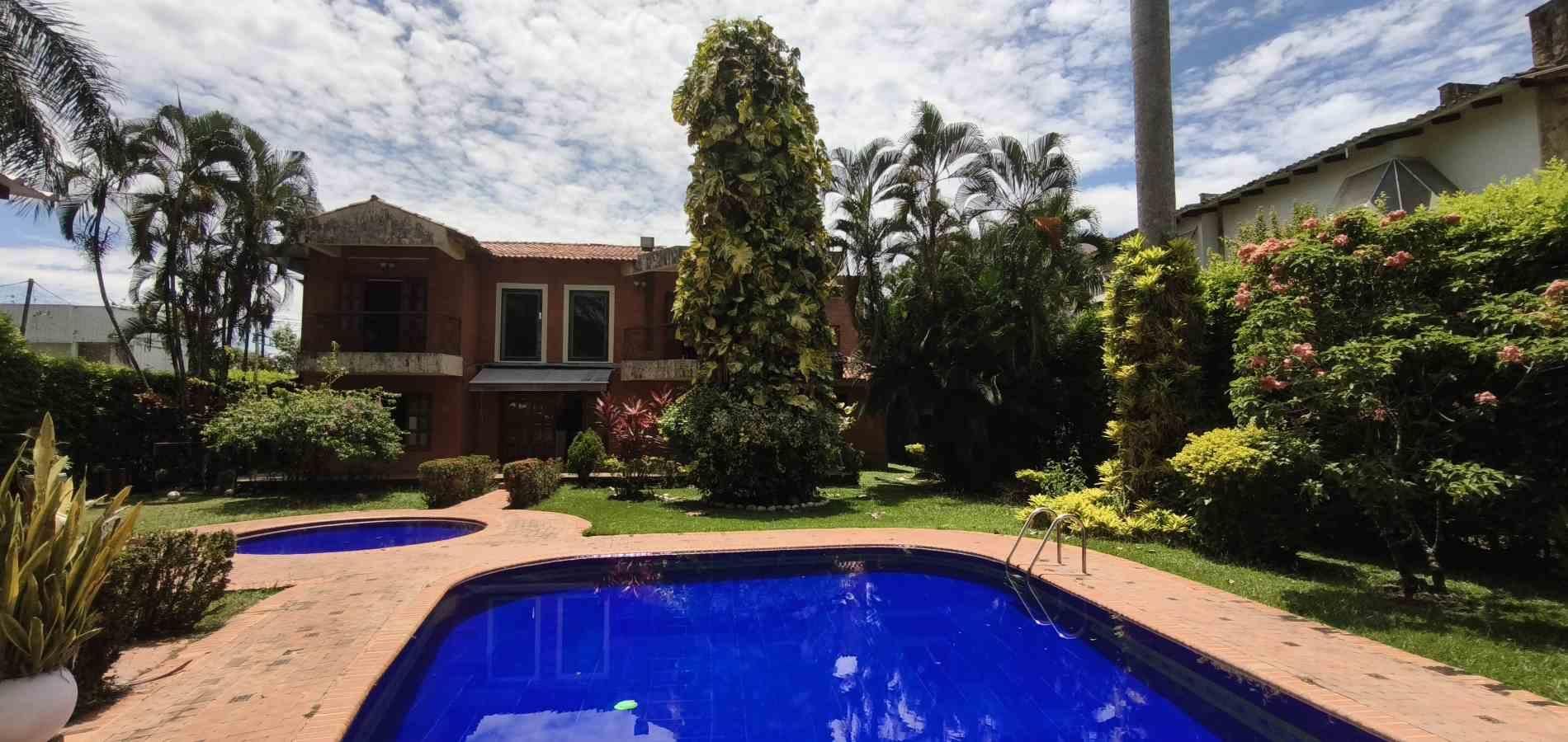 Casa en venta Valle Del Cauca Jamundí Cn Solares De La Morada Et I 560 m2 Habitaciones 6 Baños 7 Garajes 8 Precio $1700000000