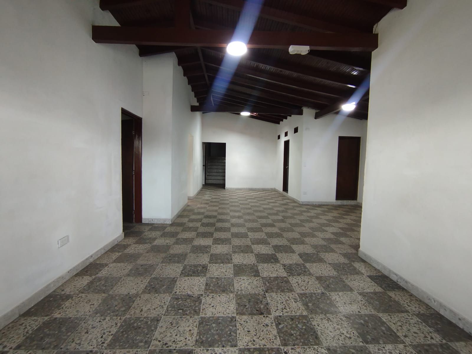 Casa en arriendo Antioquia Rionegro El Porvenir 280 m2 Habitaciones 5 Baños 3 Garajes 2 Precio $4800000
