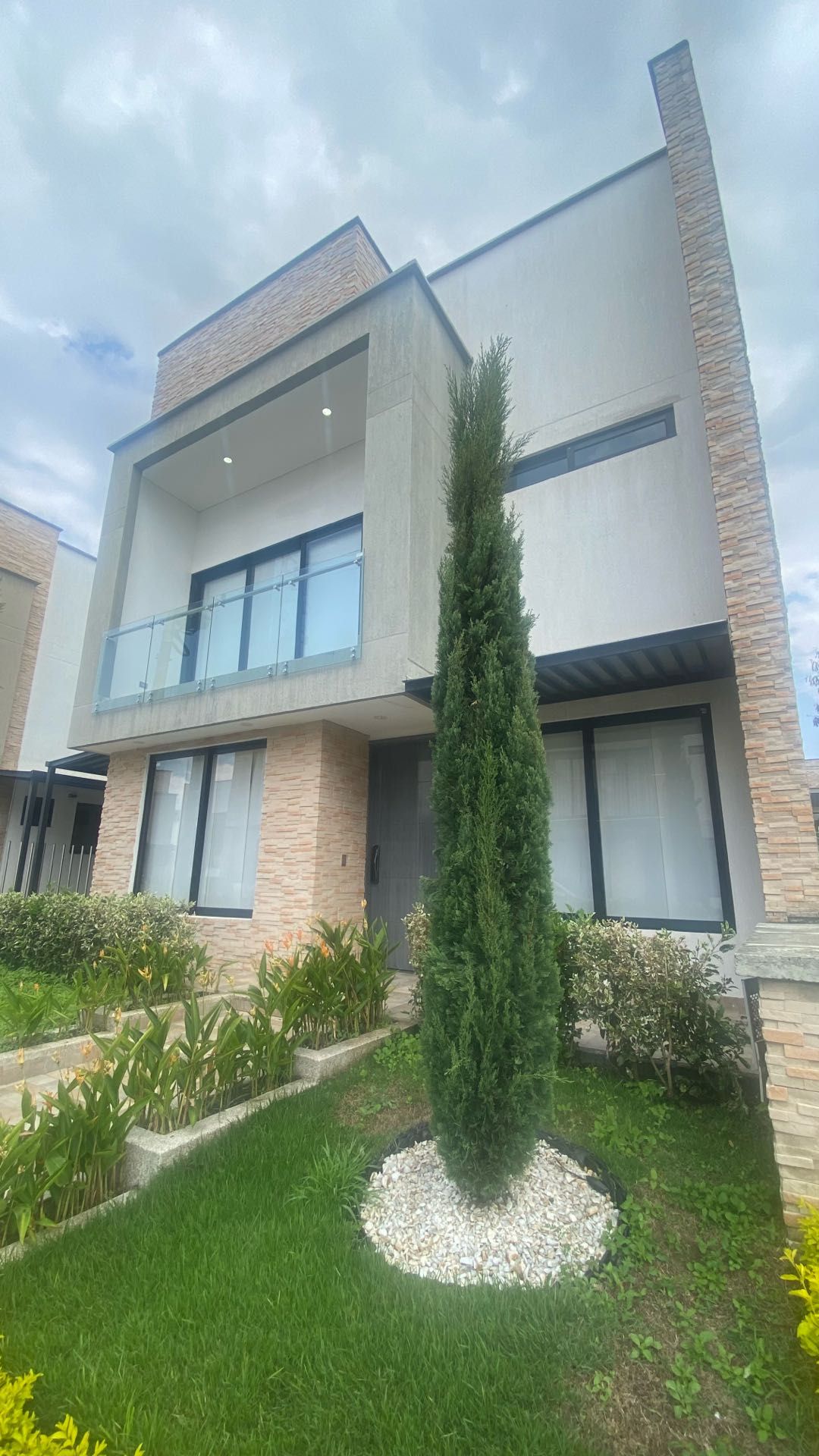 Casa en venta Valle Del Cauca Jamundí Cn Rincon De Las Mercedes 412 m2 Habitaciones 5 Baños 5 Garajes 3 Precio $1200000000