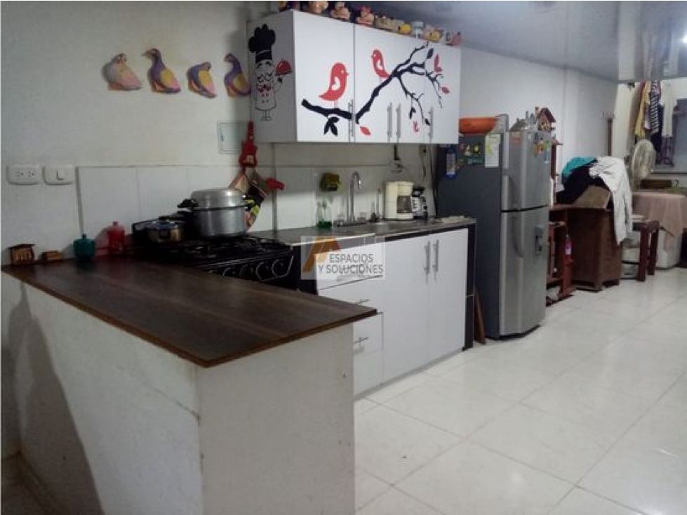 Casa en venta Santander Floridablanca Ciudad Valencia 300 m2 Habitaciones 5 Baños 3 Garajes 3 Precio $400000000