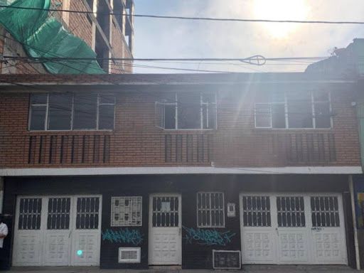 Casa en venta Cundinamarca Bogotá Villemar Fontibon 279 m2 Habitaciones 6 Baños 5 Garajes 2 Precio $850000000