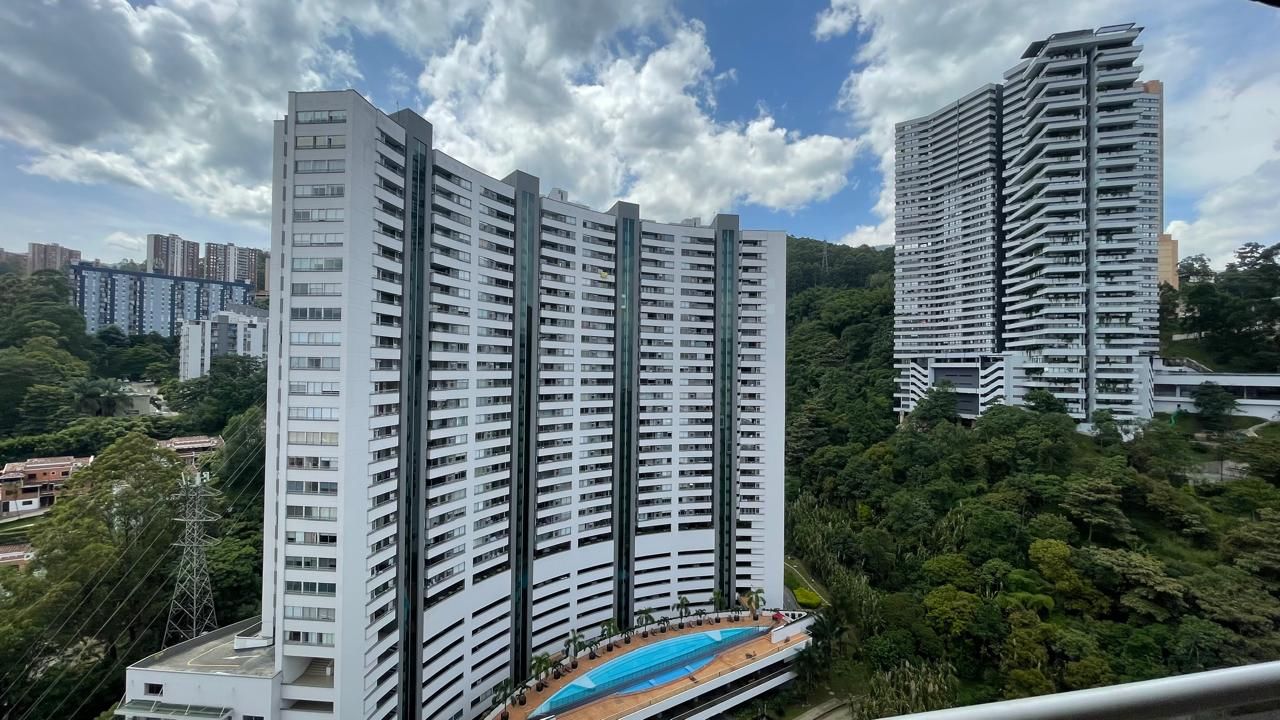 Apartamento en arriendo Antioquia Medellín Asomadera No1 75 m2 Habitaciones 3 Baños 2 Garajes 1 Precio $4254524