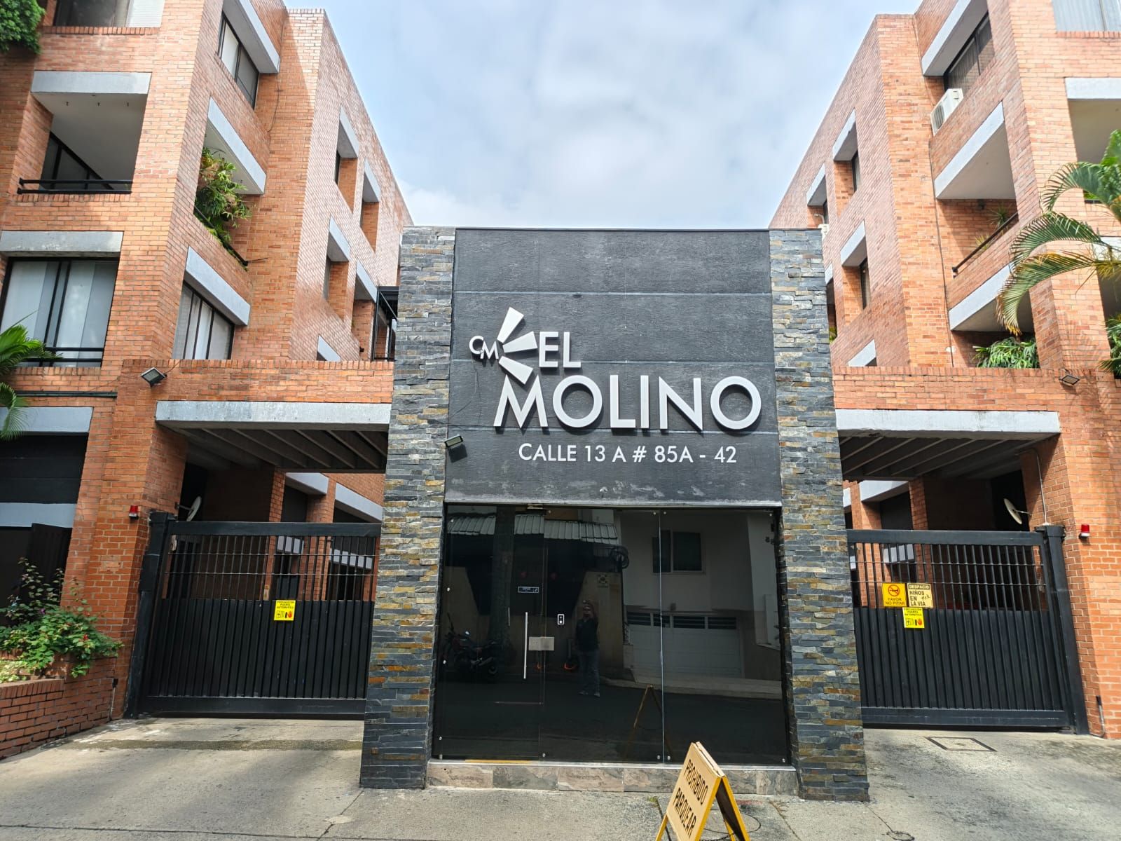 Apartamento en venta Valle Del Cauca Cali El Ingenio 128 m2 Habitaciones 4 Baños 3 Garajes 2 Precio $550000000