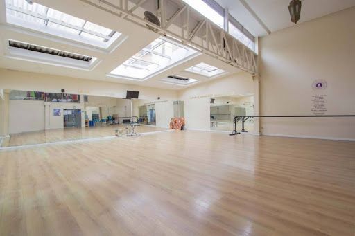 Casa en arriendo Cundinamarca Bogotá El Espartillal 242 m2 Habitaciones 3 Baños 4 Garajes 0 Precio $20000000