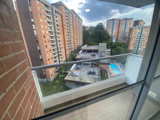 Apartamento en arriendo Antioquia Envigado Loma Del Barro 65 m2 Habitaciones 3 Baños 2 Garajes 1 Precio $2500000
