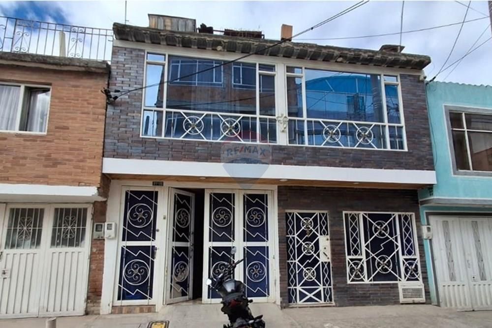 Casa en venta Cundinamarca Bogotá Cr Alameda Del Portal Et Ii 315 m2 Habitaciones 5 Baños 4 Garajes 1 Precio $480000000