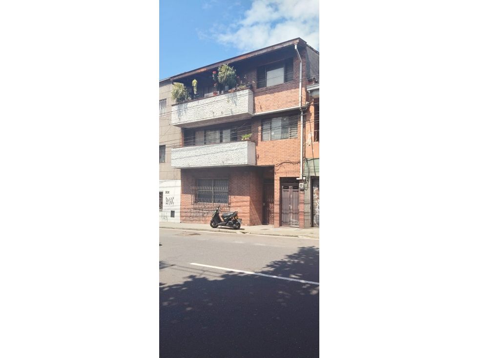 Edificio en venta Antioquia Medellín Prado 769 m2 Habitaciones 11 Baños 6 Garajes 0 Precio $1100000000