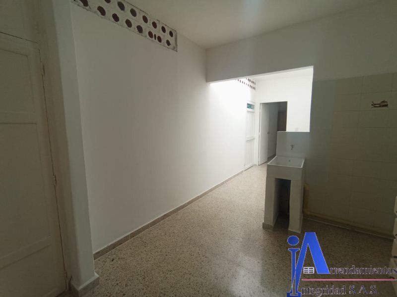 Apartaestudio en arriendo Antioquia Medellín Belen 40 m2 Habitaciones 1 Baños 1 Garajes 0 Precio $1500000