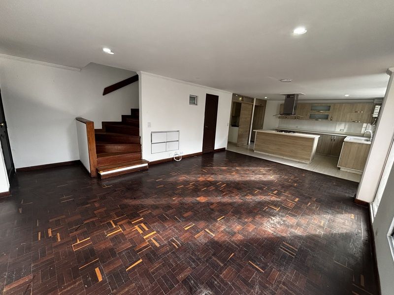 Apartamento en arriendo Antioquia Envigado El Chinguí 100 m2 Habitaciones 3 Baños 3 Garajes 1 Precio $4300000