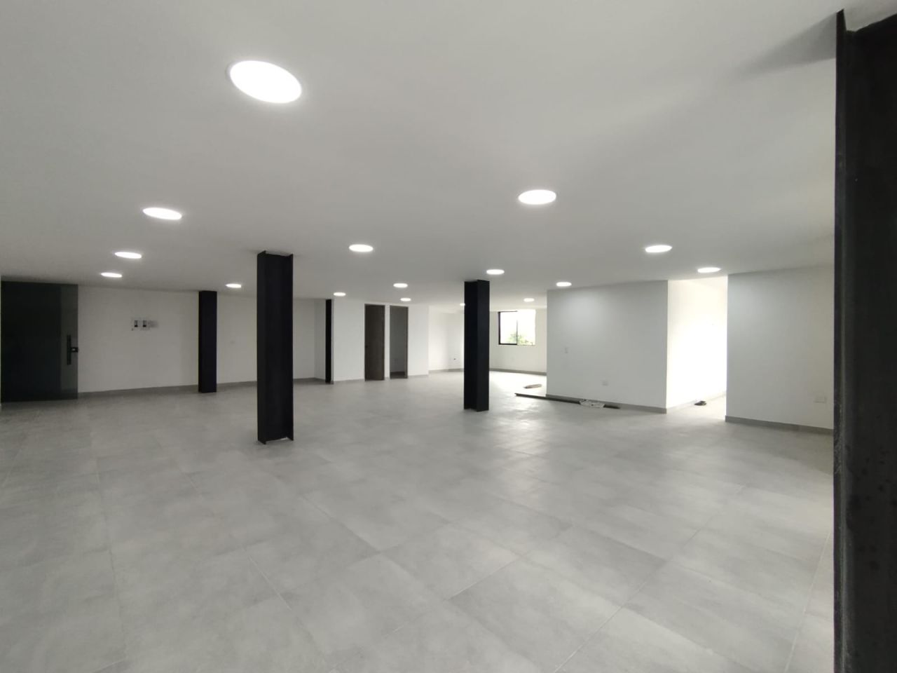 Bodega en arriendo Antioquia Medellín Fatima 165 m2 Habitaciones 0 Baños 2 Garajes 0 Precio $11500000