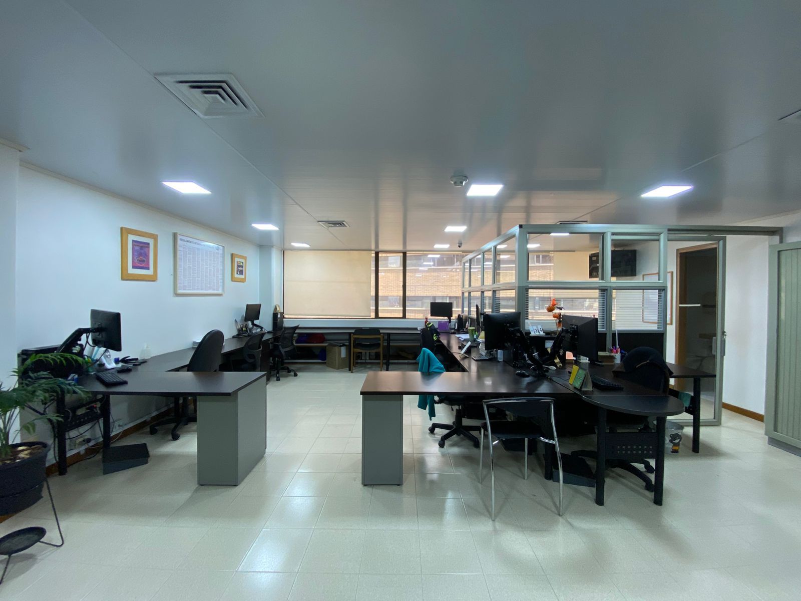 Oficina en venta Antioquia Medellín Simesa 58 m2 Habitaciones 0 Baños 1 Garajes 1 Precio $470000000