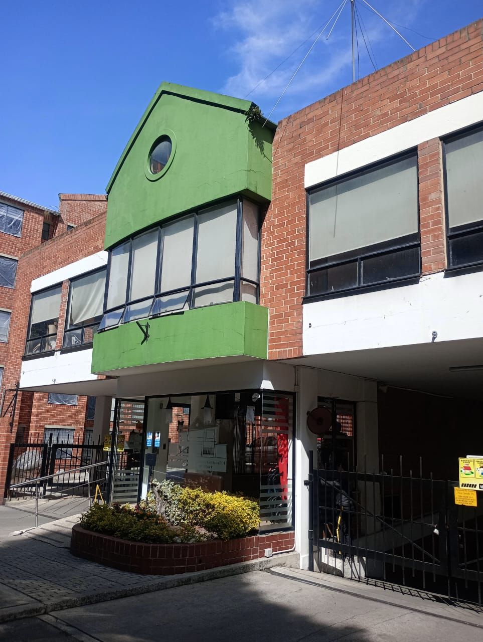 Apartamento en venta Cundinamarca Bogotá Cjr Granada 43 m2 Habitaciones 2 Baños 1 Garajes 1 Precio $280000000