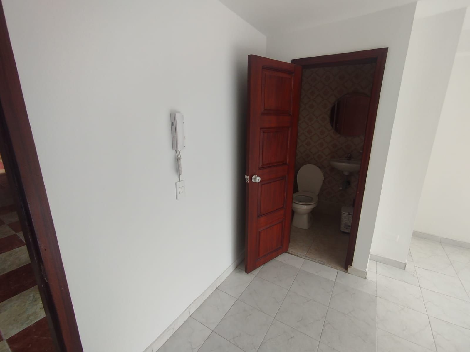 Oficina en arriendo Cundinamarca Bogotá La Castellana 20 m2 Habitaciones 0 Baños 1 Garajes 0 Precio $2000000