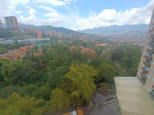 Apartamento en arriendo Antioquia Envigado La Inmaculada 90 m2 Habitaciones 3 Baños 2 Garajes 1 Precio $4800000