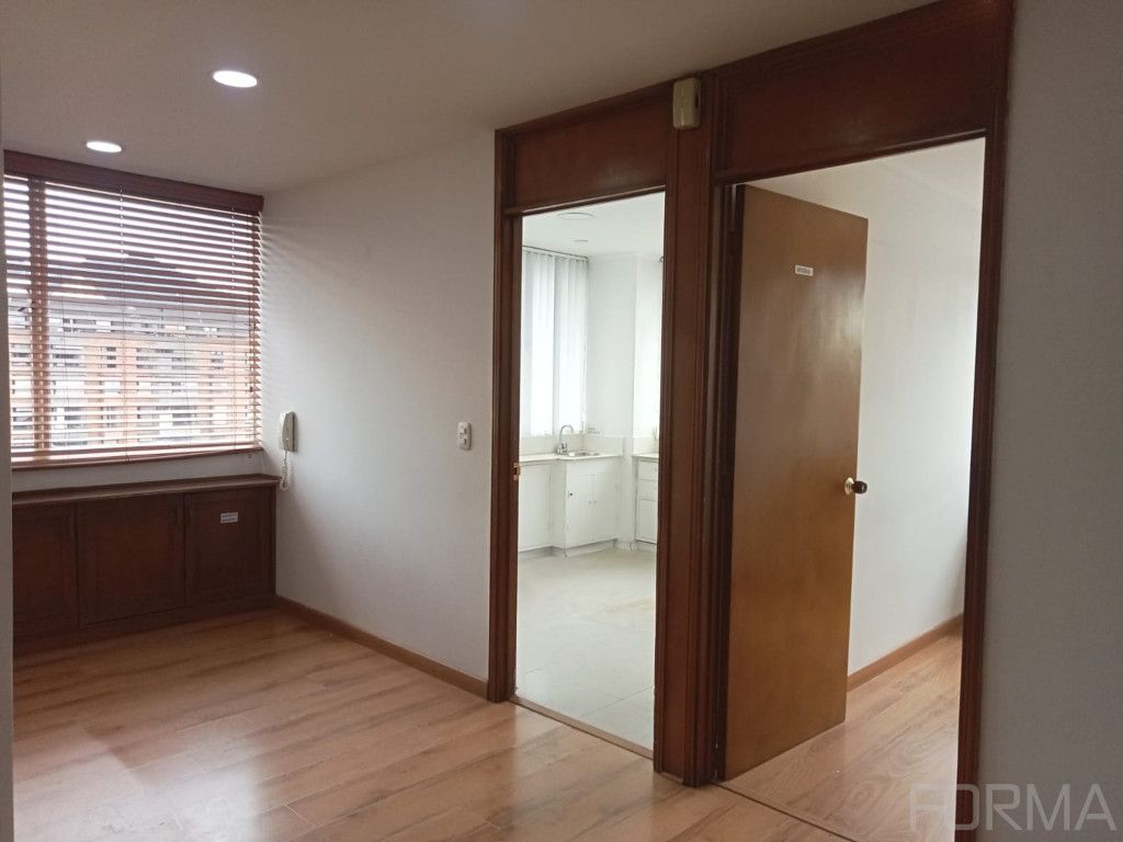 Oficina en venta Cundinamarca Bogotá Santa Barbara Occidental 47 m2 Habitaciones 0 Baños 1 Garajes 0 Precio $350000000