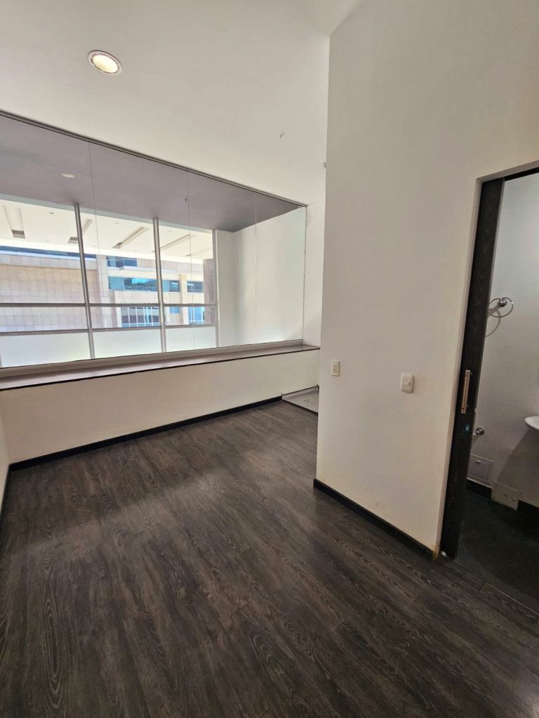 Oficina en arriendo Cundinamarca Bogotá Santa Ana Occidental 72 m2 Habitaciones 0 Baños 1 Garajes 2 Precio $5418611